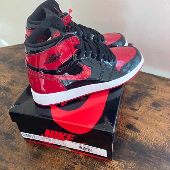 Air Jordan 1 Retro High OG Patent Bred GS - Picture 4 of 4